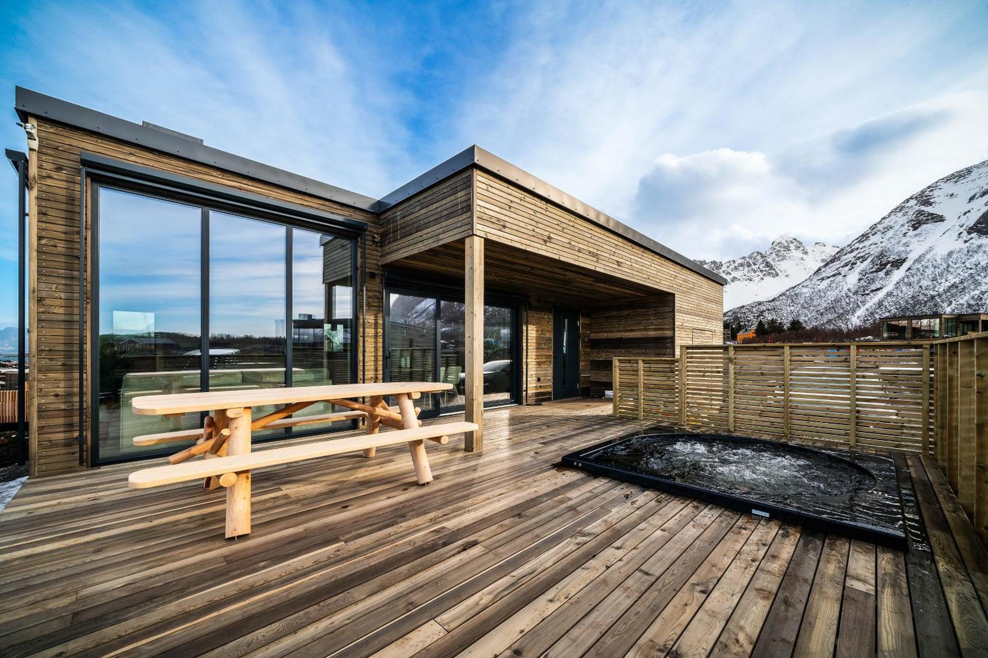 Nydelig Hytte I Unike Lofoten I Naerheten Av Henningsvaer! Lyngvaeret Экстерьер фото